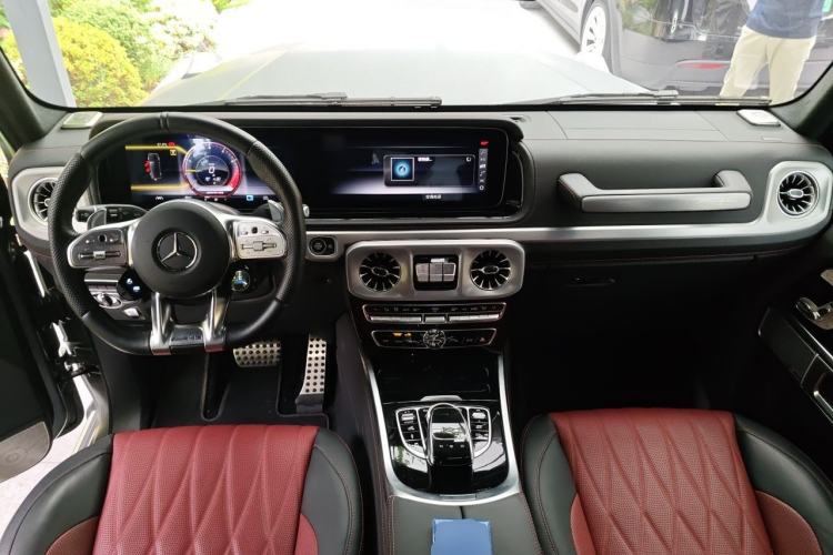 Used Mercedes-Benz G-Class AMG 2022 AMG G 63 Center Console