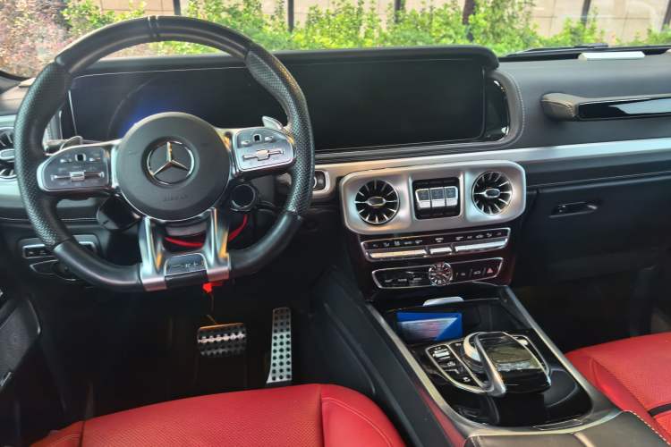 Used Mercedes-Benz G-Class AMG 2023 AMG G 63 Center Console