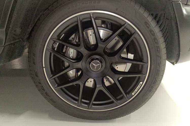 Used Mercedes-Benz G-Class AMG 2025 AMG G 63 Right Front Wheel Hub