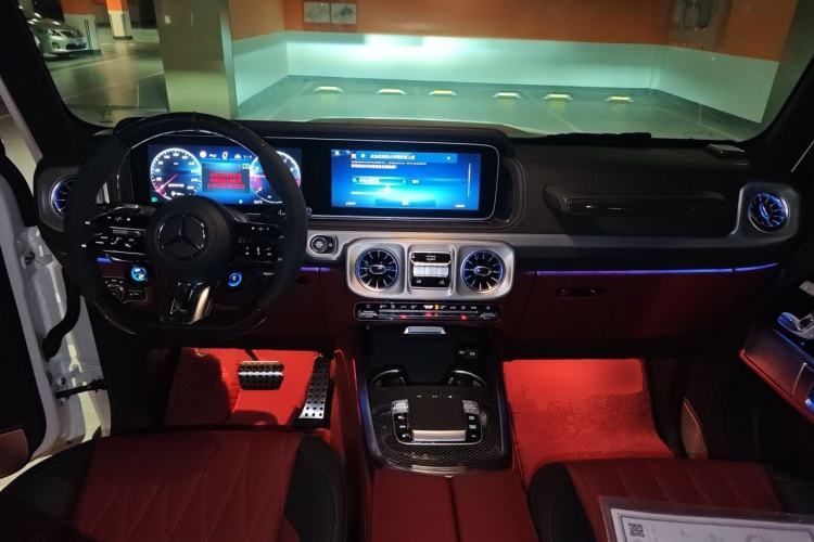 Used Mercedes-Benz G-Class AMG 2025 AMG G 63 Center Console