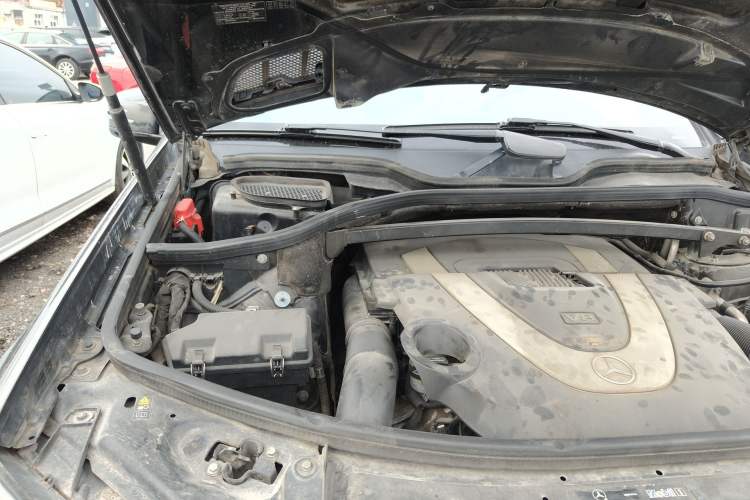Used Mercedes-Benz GL-Class 2008 GL 550 4MATIC Engine Bay Right