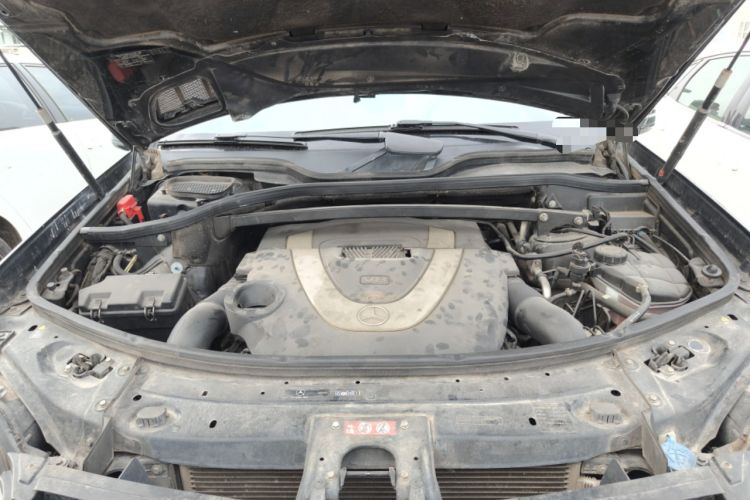 Used Mercedes-Benz GL-Class 2008 GL 550 4MATIC Engine Bay