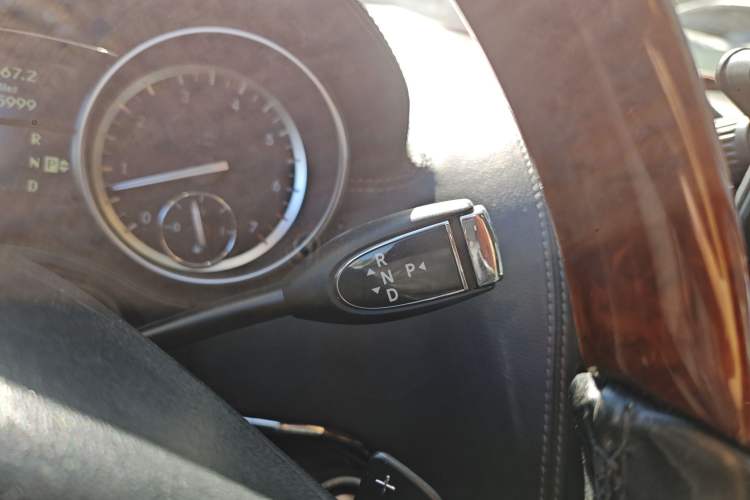 Used Mercedes-Benz GL-Class 2008 GL 550 4MATIC Gear Lever