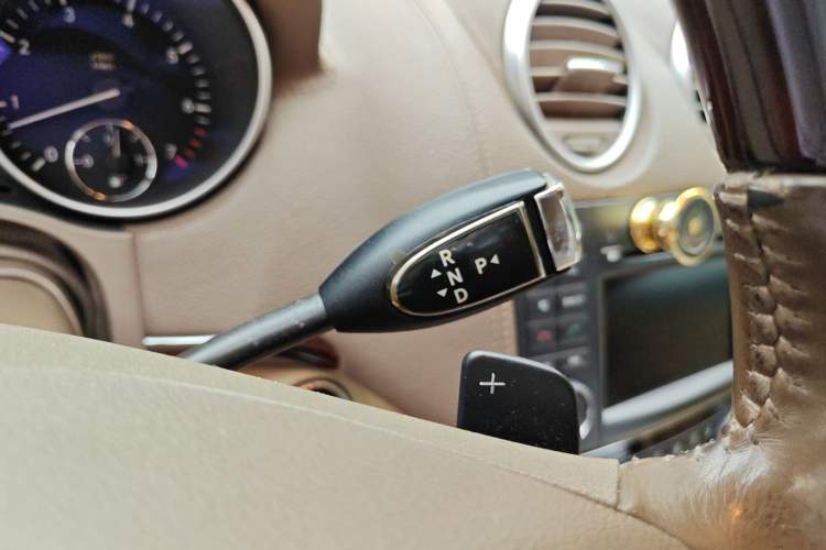 Used Mercedes-Benz GL-Class 2008 GL 450 4MATIC Prestige Edition Gear Lever