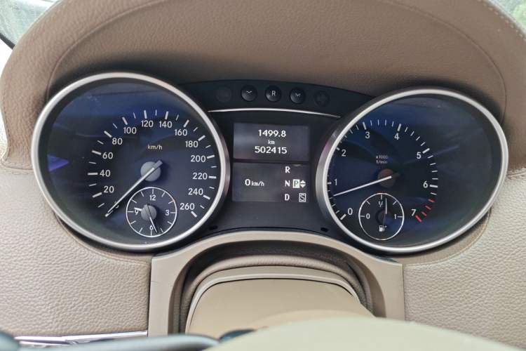Used Mercedes-Benz GL-Class 2008 GL 450 4MATIC Prestige Edition Instrument Cluster