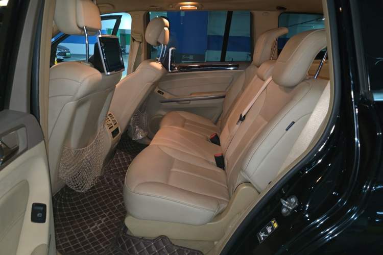 Used Mercedes-Benz GL-Class  Left Rear Seat
