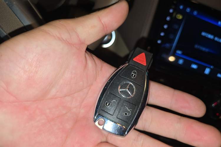 Used Mercedes-Benz GL-Class  Vehicle Key