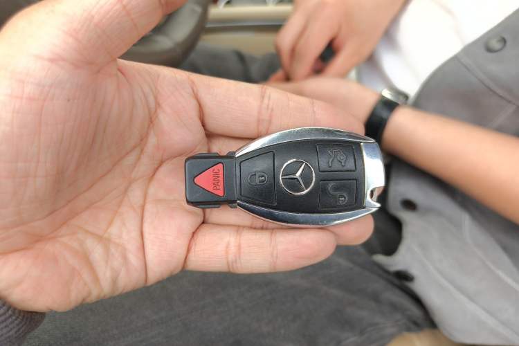 Used Mercedes-Benz GL-Class 2008 GL 550 4MATIC Vehicle Key