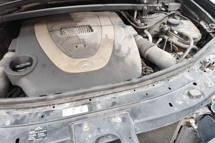 Used Mercedes-Benz GL-Class 2008 GL 450 4MATIC Prestige Edition Engine Bay Left