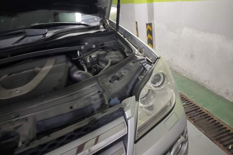 Used Mercedes-Benz GL-Class 2008 GL 450 4MATIC Prestige Edition Engine Bay Left