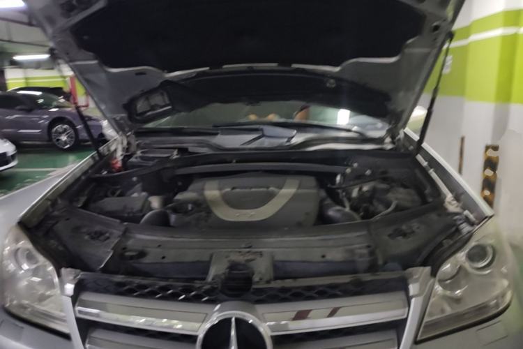 Used Mercedes-Benz GL-Class 2008 GL 450 4MATIC Prestige Edition Engine Bay