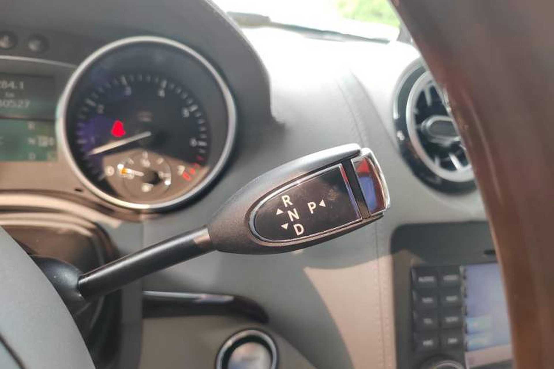 Used Mercedes-Benz GL-Class 2008 GL 450 4MATIC Classic Model Gear Lever