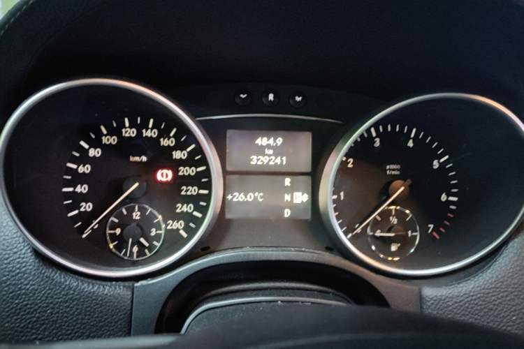 Used Mercedes-Benz GL-Class 2008 GL 450 4MATIC Prestige Edition Odometer Close Up