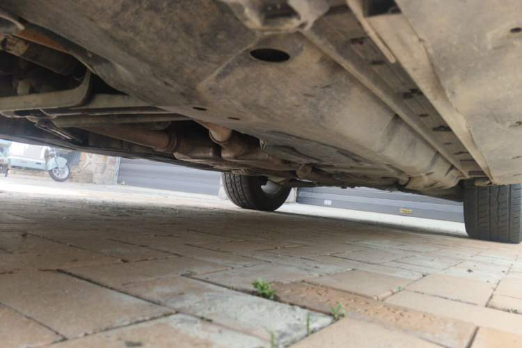 Used Mercedes-Benz GL-Class  Chassis Rear Left