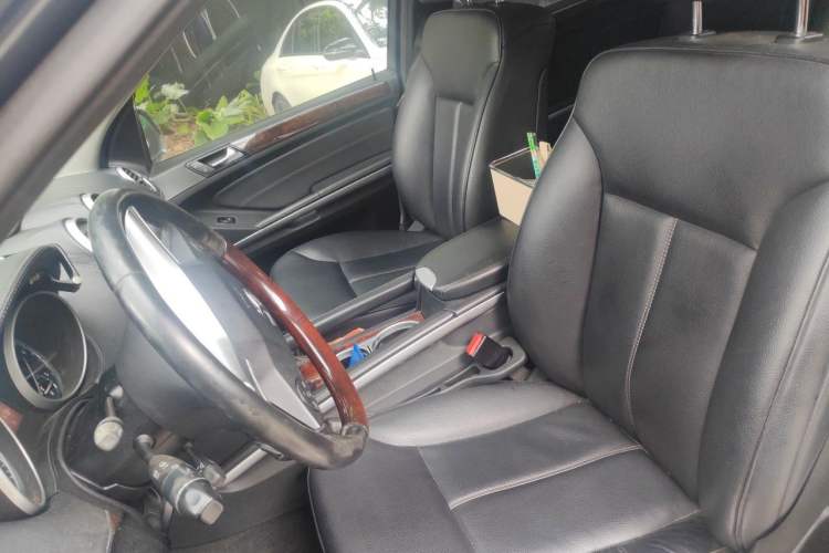 Used Mercedes-Benz GL-Class  Left Front Seat
