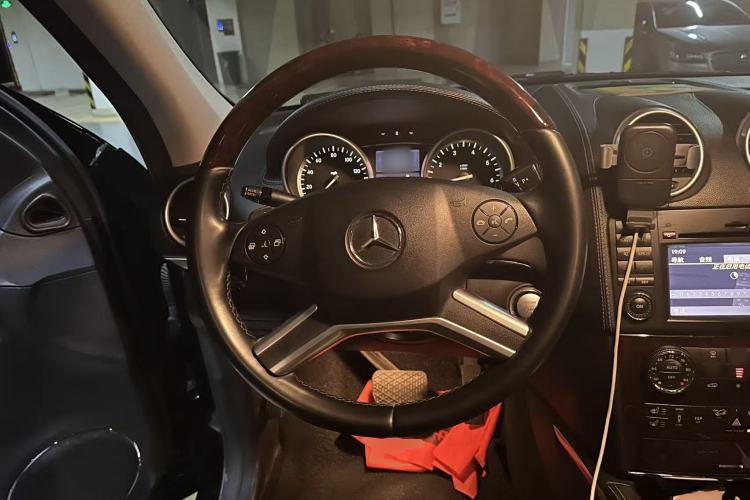 Used Mercedes-Benz GL-Class  Steering Wheel