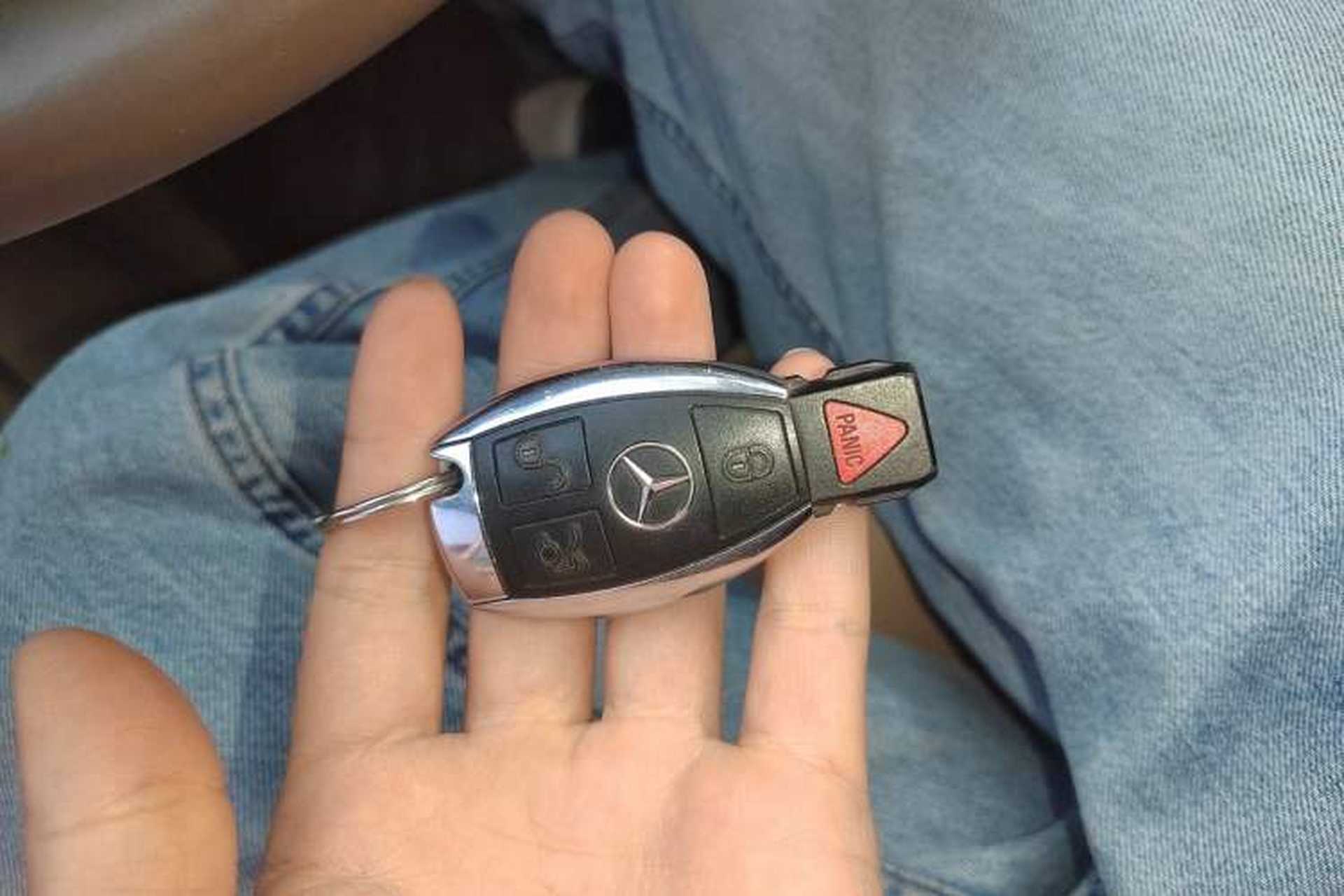 Used Mercedes-Benz GL-Class  Vehicle Key