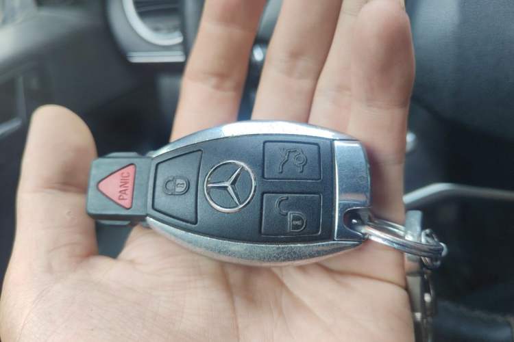 Used Mercedes-Benz GL-Class  Vehicle Key