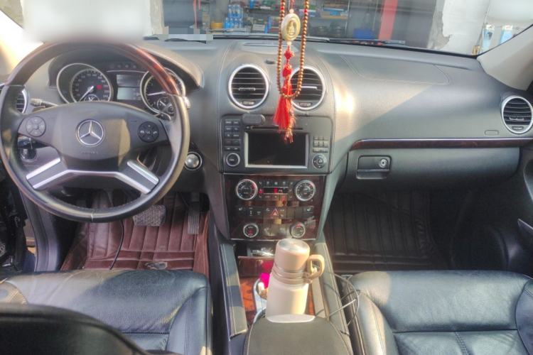 Used Mercedes-Benz GL-Class 2011 GL 450 Prestige Grand Edition Center Console