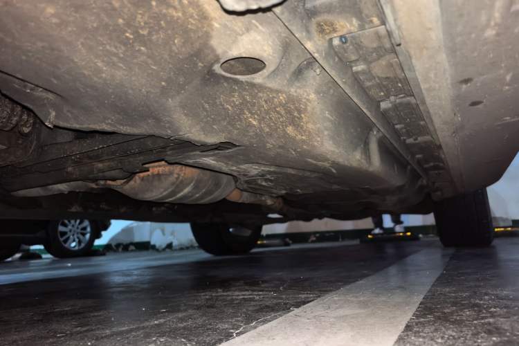 Used Mercedes-Benz GL-Class  Chassis Front Left
