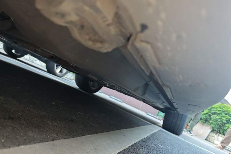 Used Mercedes-Benz GL-Class 2011 GL 450 Prestige Grand Edition Chassis Front Left