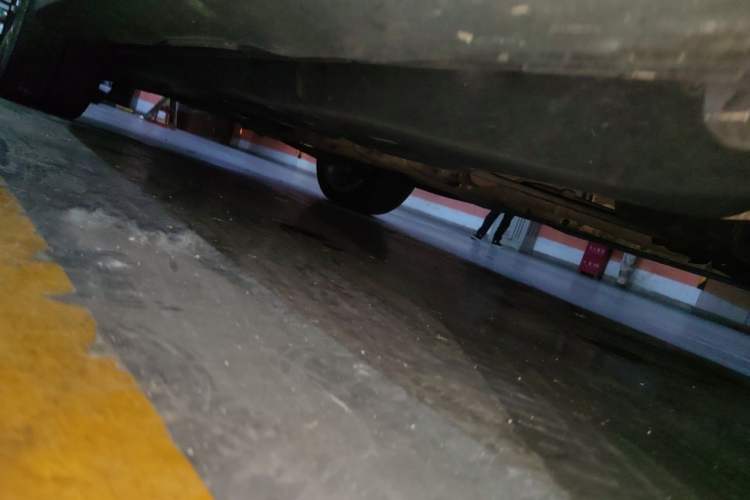 Used Mercedes-Benz GL-Class  Chassis Front Right