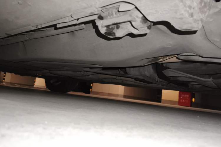 Used Mercedes-Benz GL-Class 2011 GL 450 Prestige Grand Edition Chassis Front Right