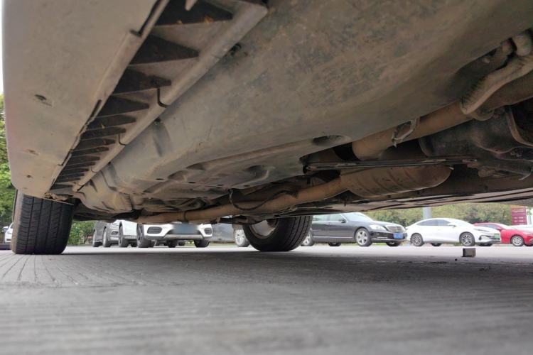 Used Mercedes-Benz GL-Class  Chassis Front Right