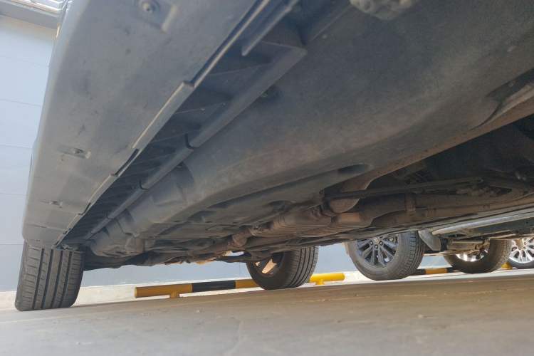 Used Mercedes-Benz GL-Class 2011 GL 450 Prestige Grand Edition Chassis Front Right