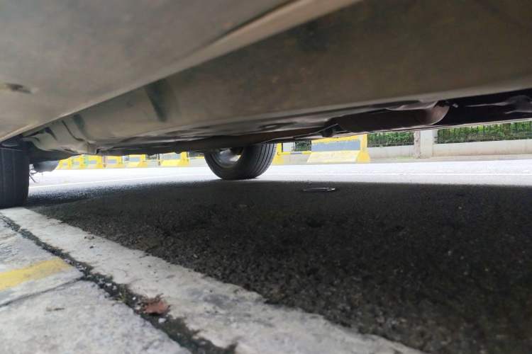Used Mercedes-Benz GL-Class  Chassis Front Right
