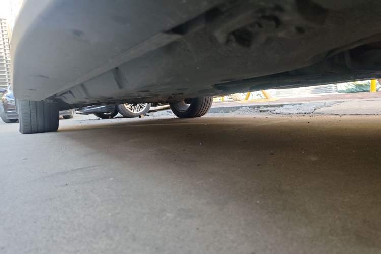 Used Mercedes-Benz GL-Class 2011 GL 450 4MATIC Prestige Edition Chassis Front Right