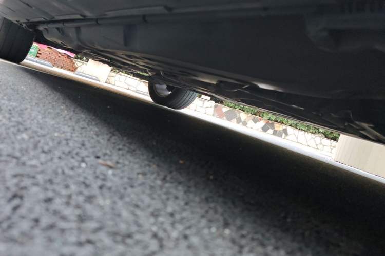 Used Mercedes-Benz GL-Class 2011 GL 450 Prestige Grand Edition Chassis Front Right