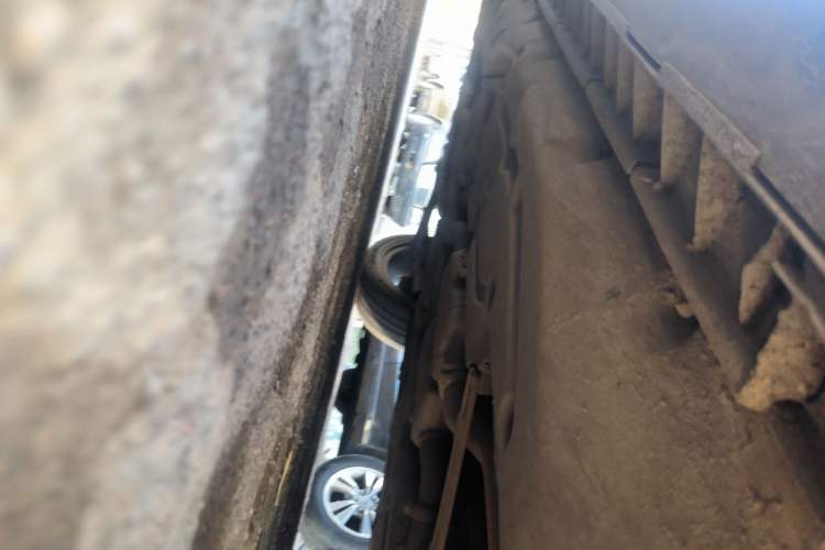 Used Mercedes-Benz GL-Class 2011 GL 450 4MATIC Prestige Edition Chassis Front Right