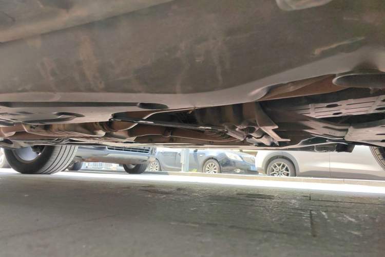 Used Mercedes-Benz GL-Class 2011 GL 450 Prestige Grand Edition Chassis Front Right