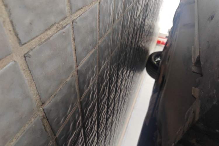 Used Mercedes-Benz GL-Class  Chassis Front Right