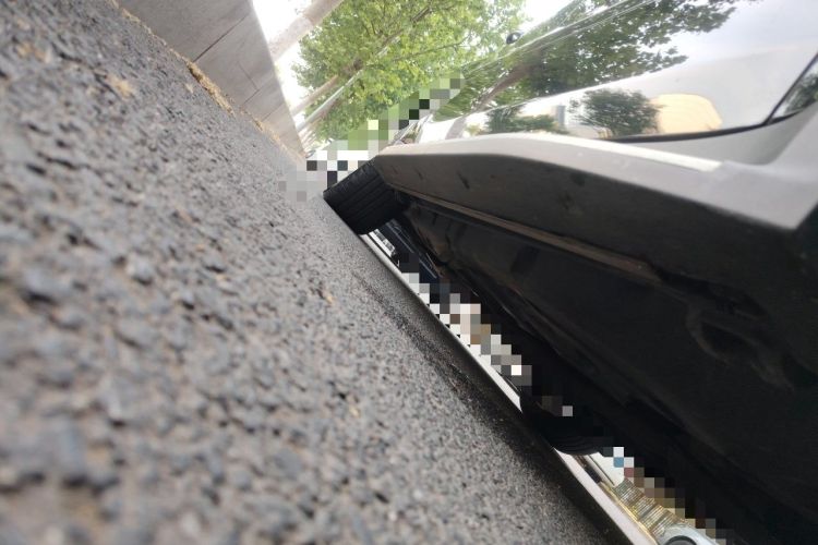 Used Mercedes-Benz GL-Class  Chassis Front Right