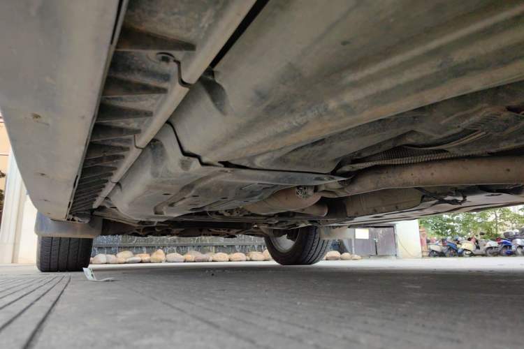 Used Mercedes-Benz GL-Class  Chassis Rear Left