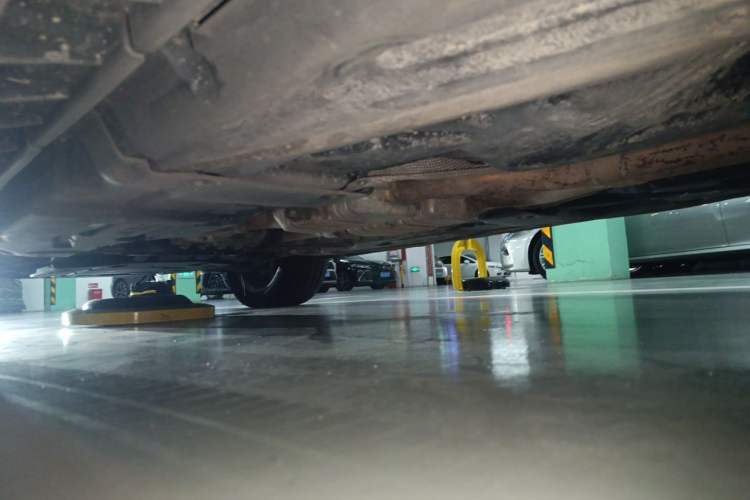 Used Mercedes-Benz GL-Class 2011 GL 450 Prestige Grand Edition Chassis Rear Left
