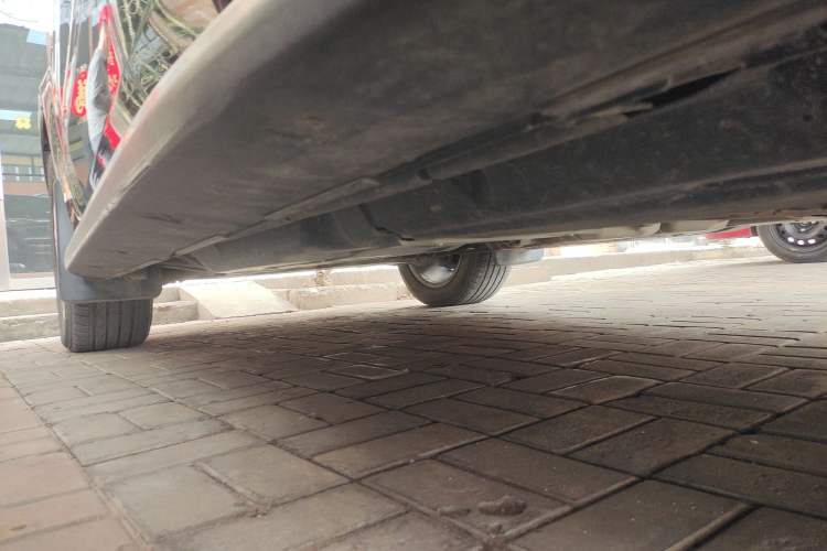 Used Mercedes-Benz GL-Class 2011 GL 450 Prestige Grand Edition Chassis Rear Left