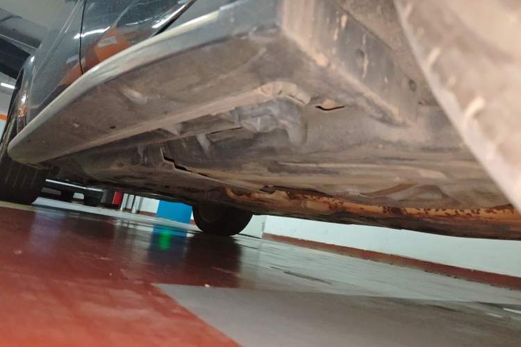 Used Mercedes-Benz GL-Class 2011 GL 450 4MATIC Prestige Edition Chassis Rear Left