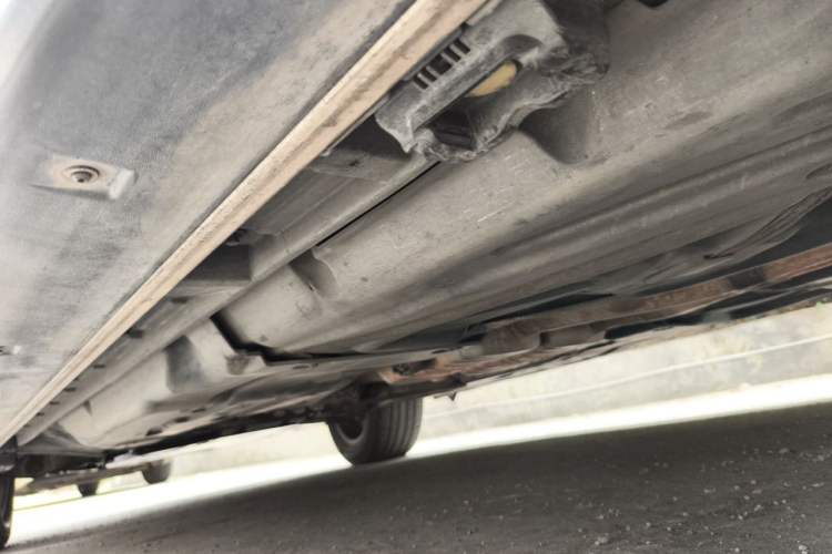 Used Mercedes-Benz GL-Class 2011 GL 450 4MATIC Prestige Edition Chassis Rear Left