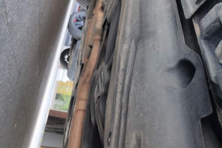 Used Mercedes-Benz GL-Class 2011 GL 450 Prestige Grand Edition Chassis Rear Left