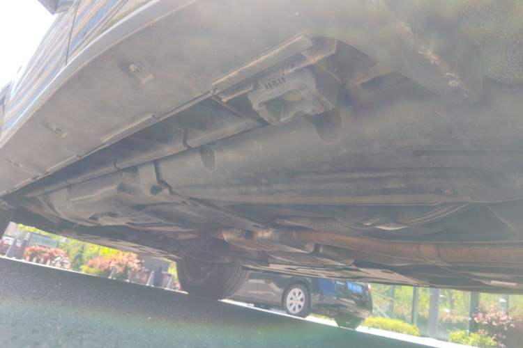 Used Mercedes-Benz GL-Class 2011 GL 450 Prestige Grand Edition Chassis Rear Left