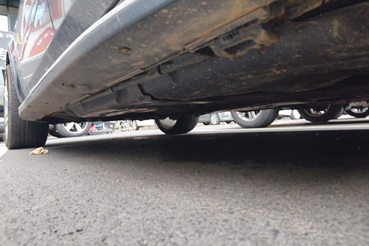 Used Mercedes-Benz GL-Class  Chassis Rear Left