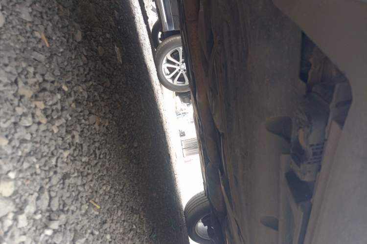 Used Mercedes-Benz GL-Class  Chassis Rear Right