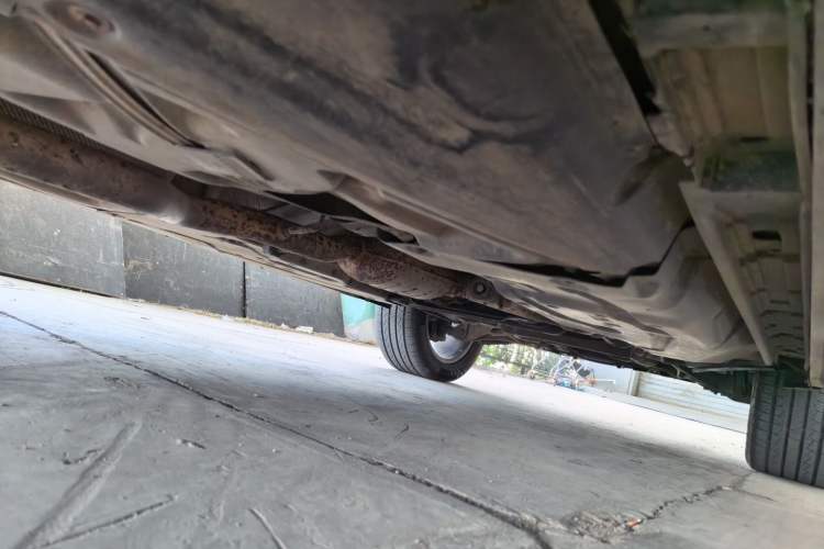 Used Mercedes-Benz GL-Class  Chassis Rear Right