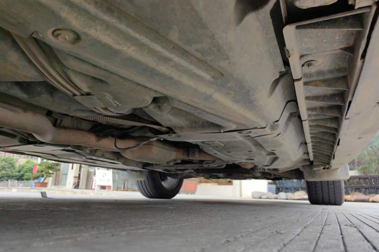 Used Mercedes-Benz GL-Class  Chassis Rear Right