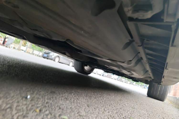 Used Mercedes-Benz GL-Class  Chassis Rear Right