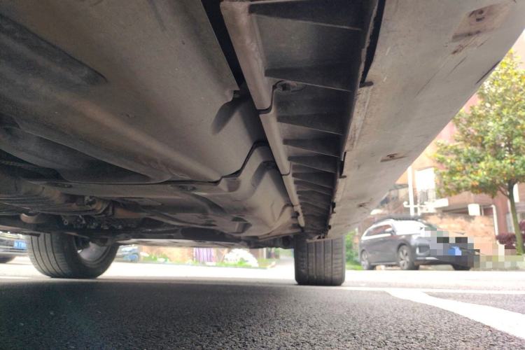 Used Mercedes-Benz GL-Class 2011 GL 450 Prestige Grand Edition Chassis Rear Right