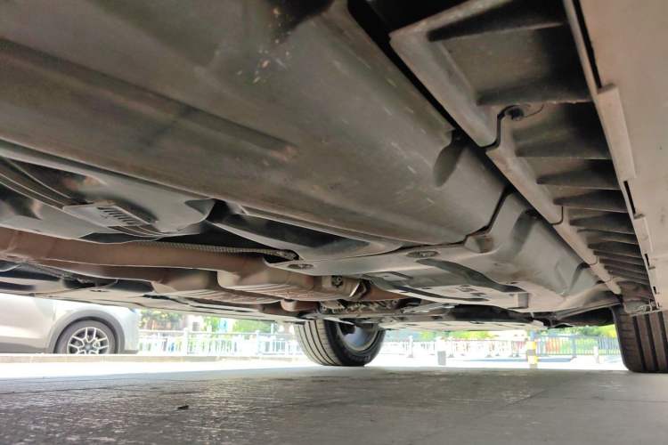 Used Mercedes-Benz GL-Class 2011 GL 450 Prestige Grand Edition Chassis Rear Right